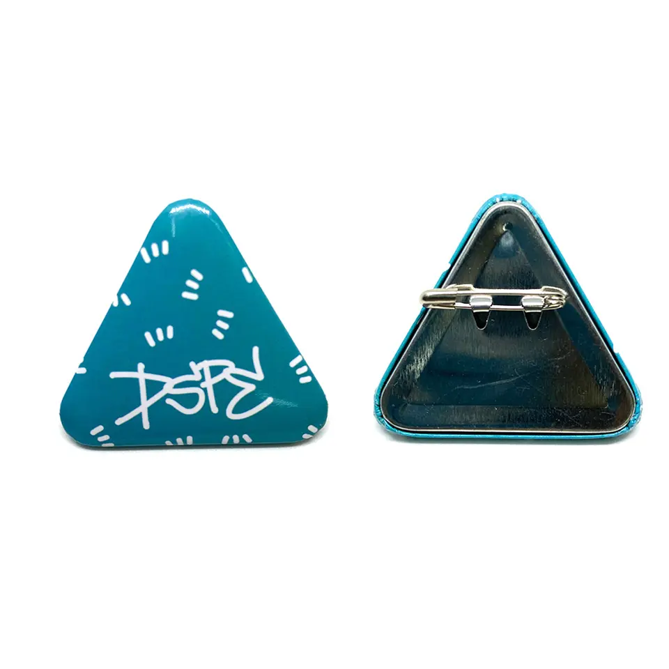 Triangle button badges