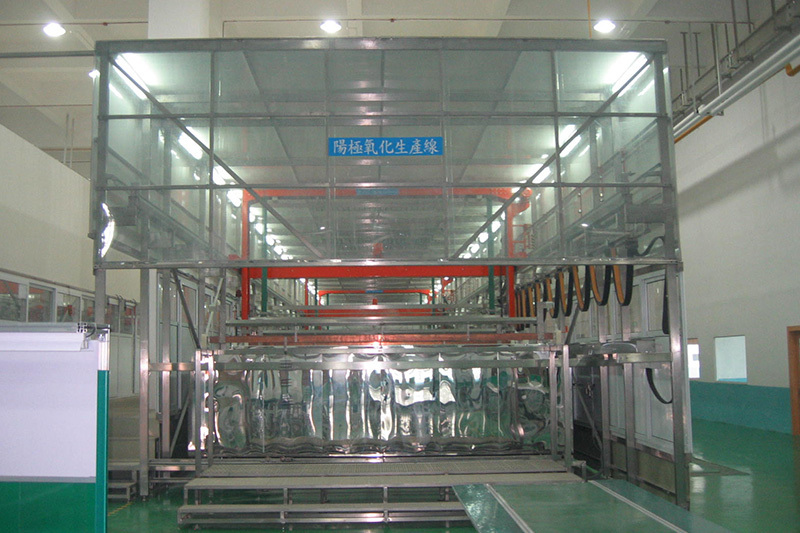Fully automatic gantry anodizing production line