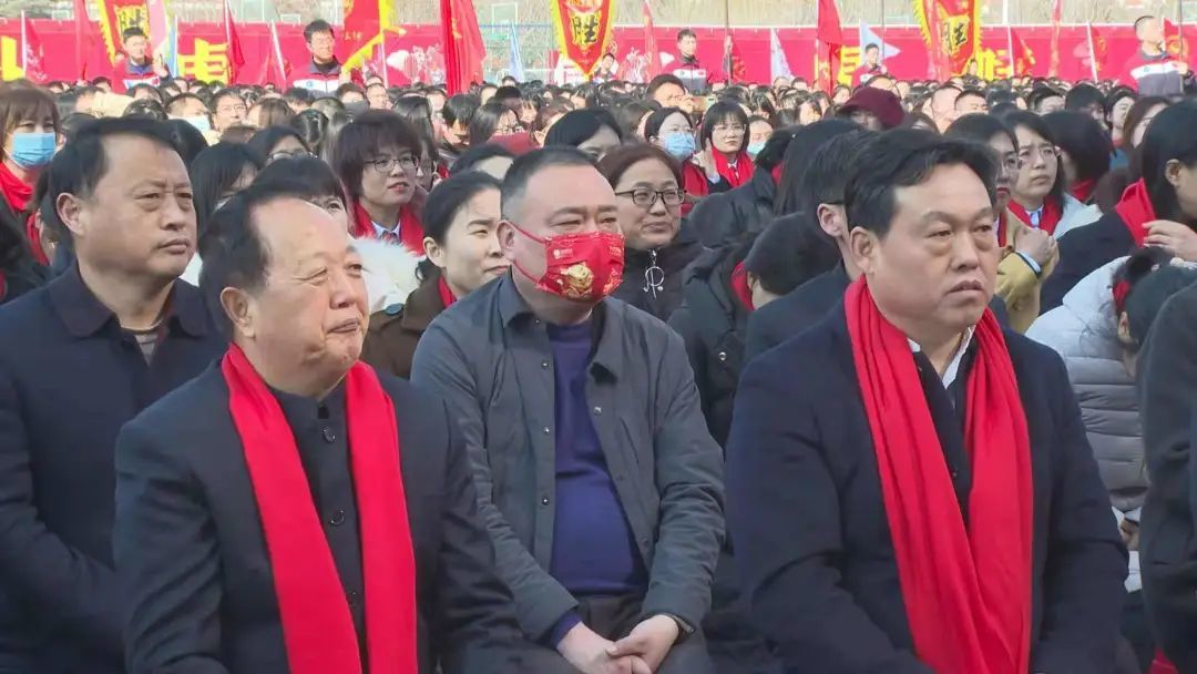 宏瑞集团董事长曹瑞杰受邀参加长垣一中2022届毕业班赢高考百日誓师大会