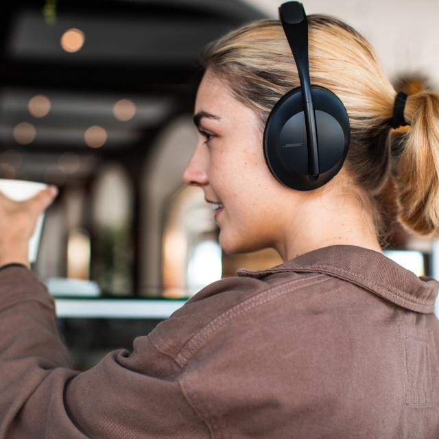 Bose Noise Cancelling Headphones 700 aim to retake the audio crown