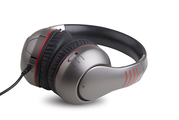 ANC headphone independently developed appeared at IFA booth in Germany in 2012 