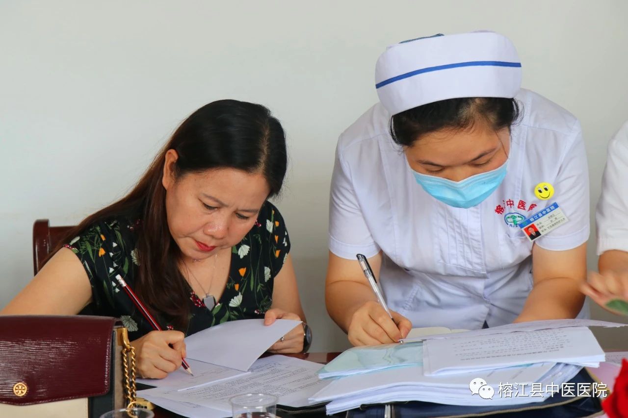 榕江縣中醫(yī)院迎接省級中醫(yī)重點專科評審驗收