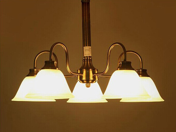 Lighting fixtures