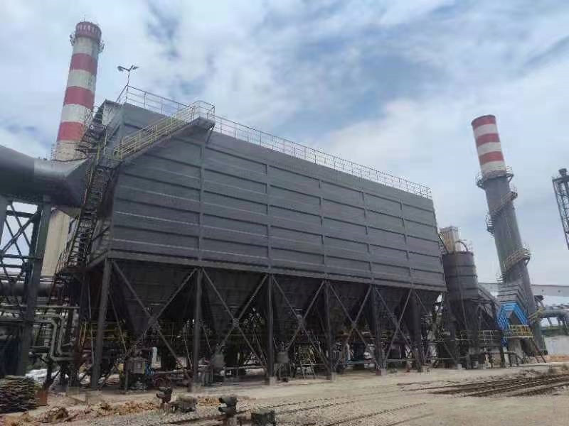 某钢铁集团炼铁厂4#高炉40万风量炉前除尘器。