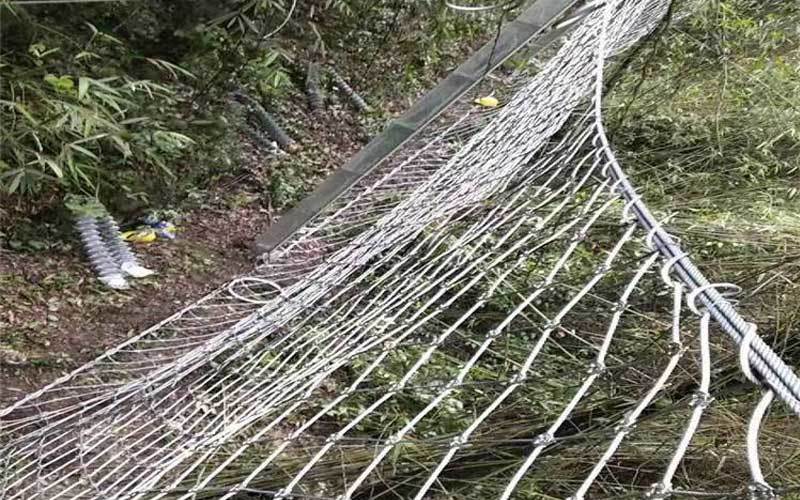 Galvanized wire rope netting