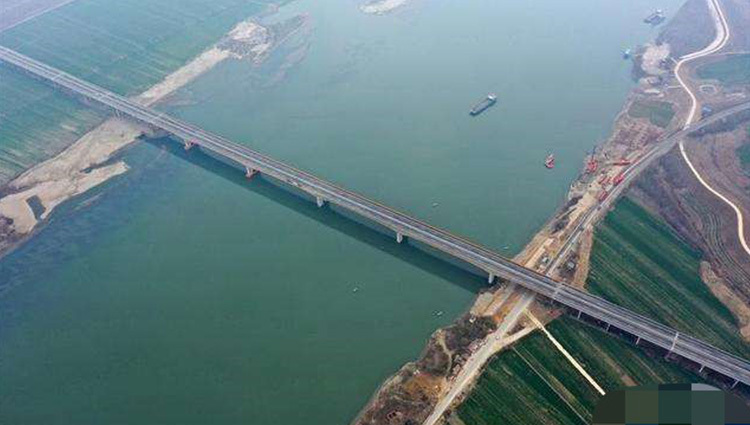 Sui-Zi-Mei Expressway Ziyang Tuojiang Bridge