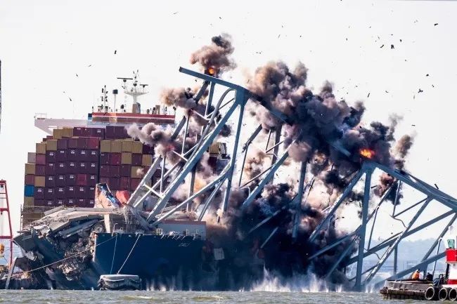 Major accidents! Details of the container ship crashing into a famous bridge in the United States were revealed
