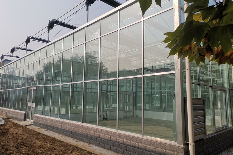 Full tempered glass greenhouse