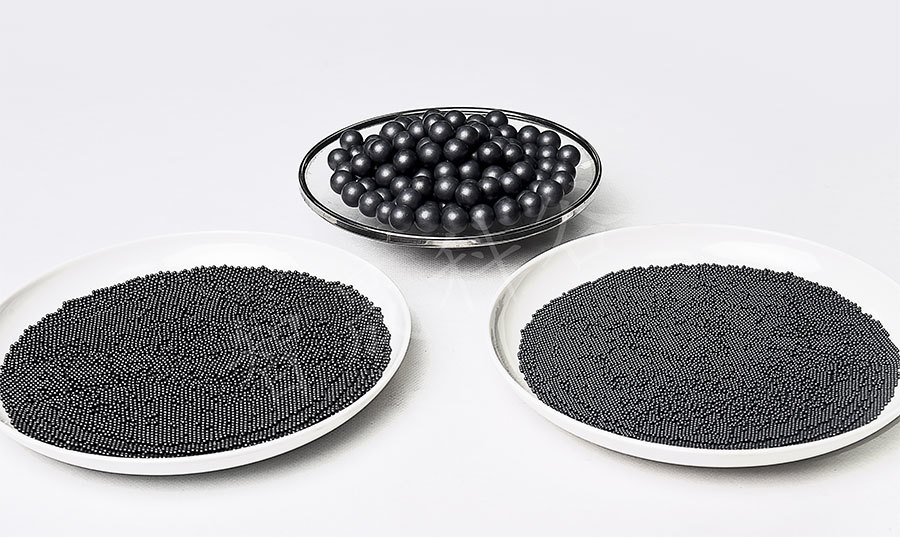 Press-free sintered silicon carbide balls