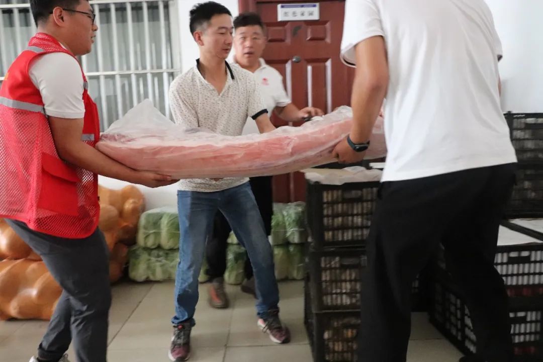 风雨同舟|三禾集团捐赠紧缺物资助力防汛抗洪