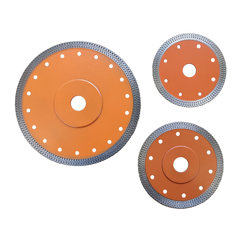 Tile cutting blade