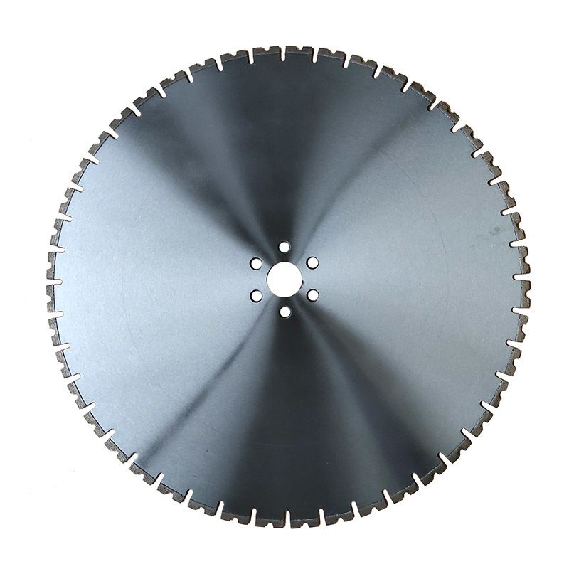 Wall cutting blade