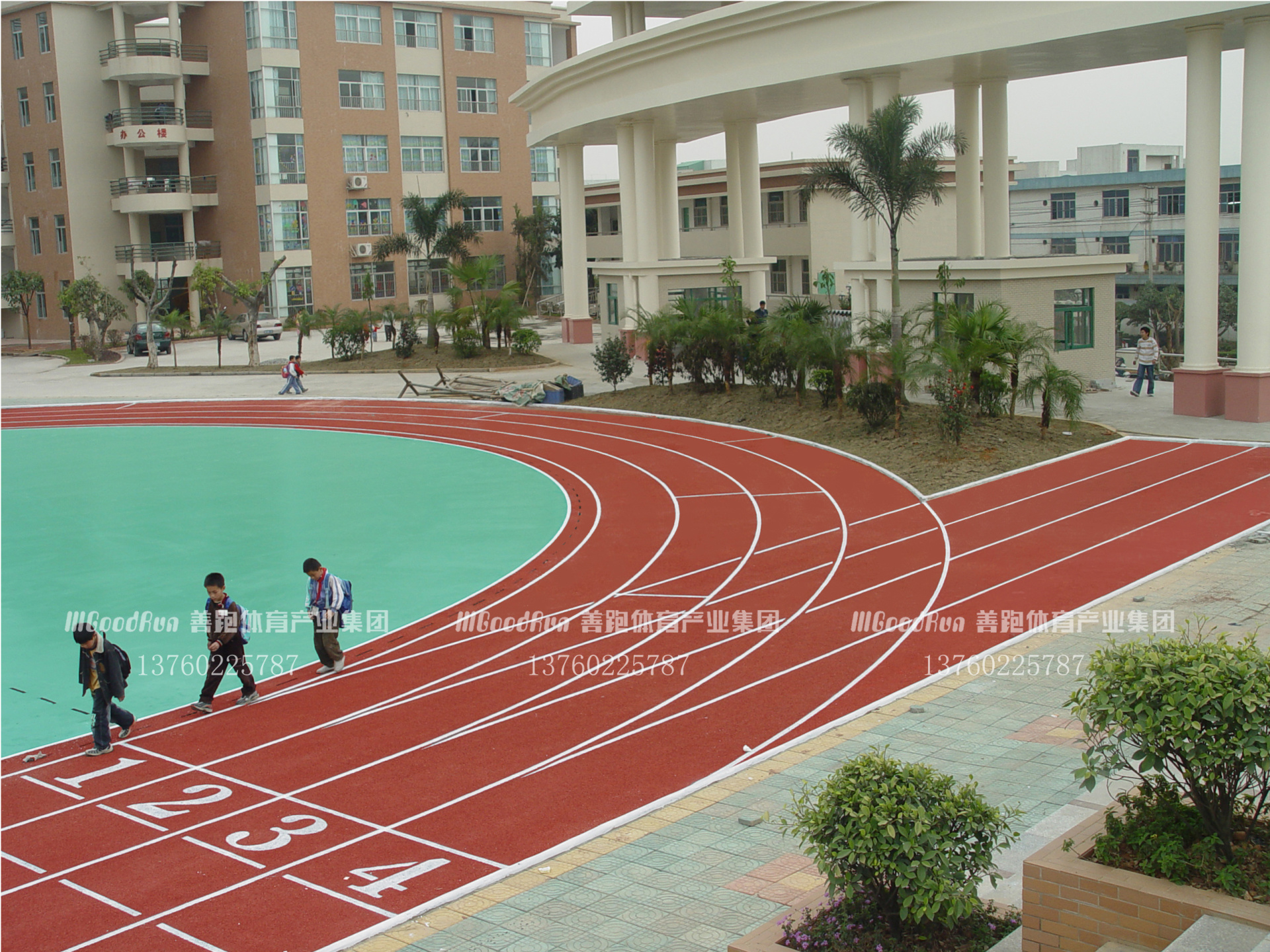 深圳松崗陶源實驗學(xué)校，無溶劑塑膠跑道 