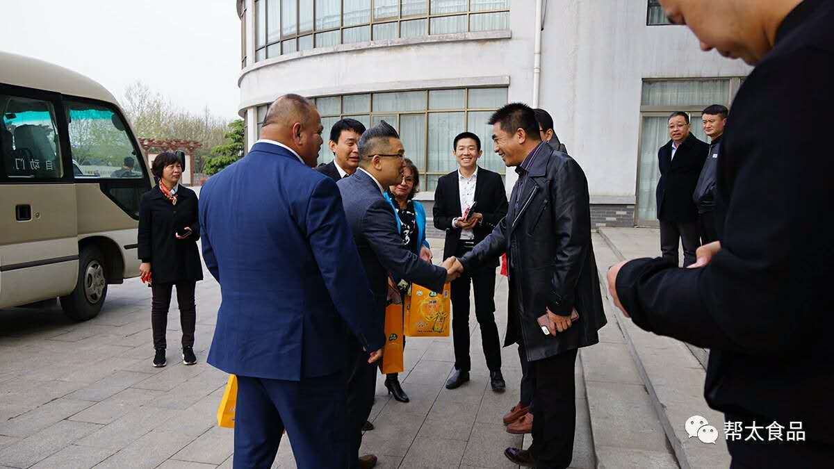 美國加州代表團蒞臨我司參觀(guān)考察