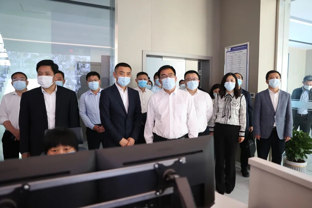 He Yijun, Secretary of the Municipal Party Committee, led a team to visit our company for inspection and guidance