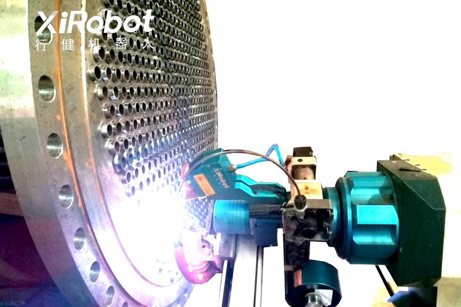 Tube sheet welding robot