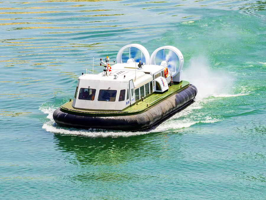 30 Passenger Full Cushion Lifting Hovercraft 30 Passenger Full Cushion Lifting Hovercraft