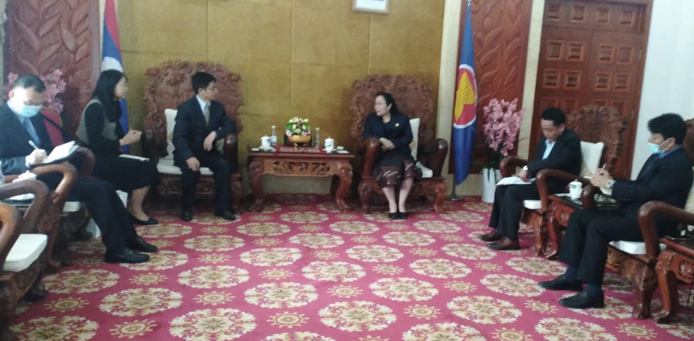 老挝驻昆总领事会见普乔经济特区主席