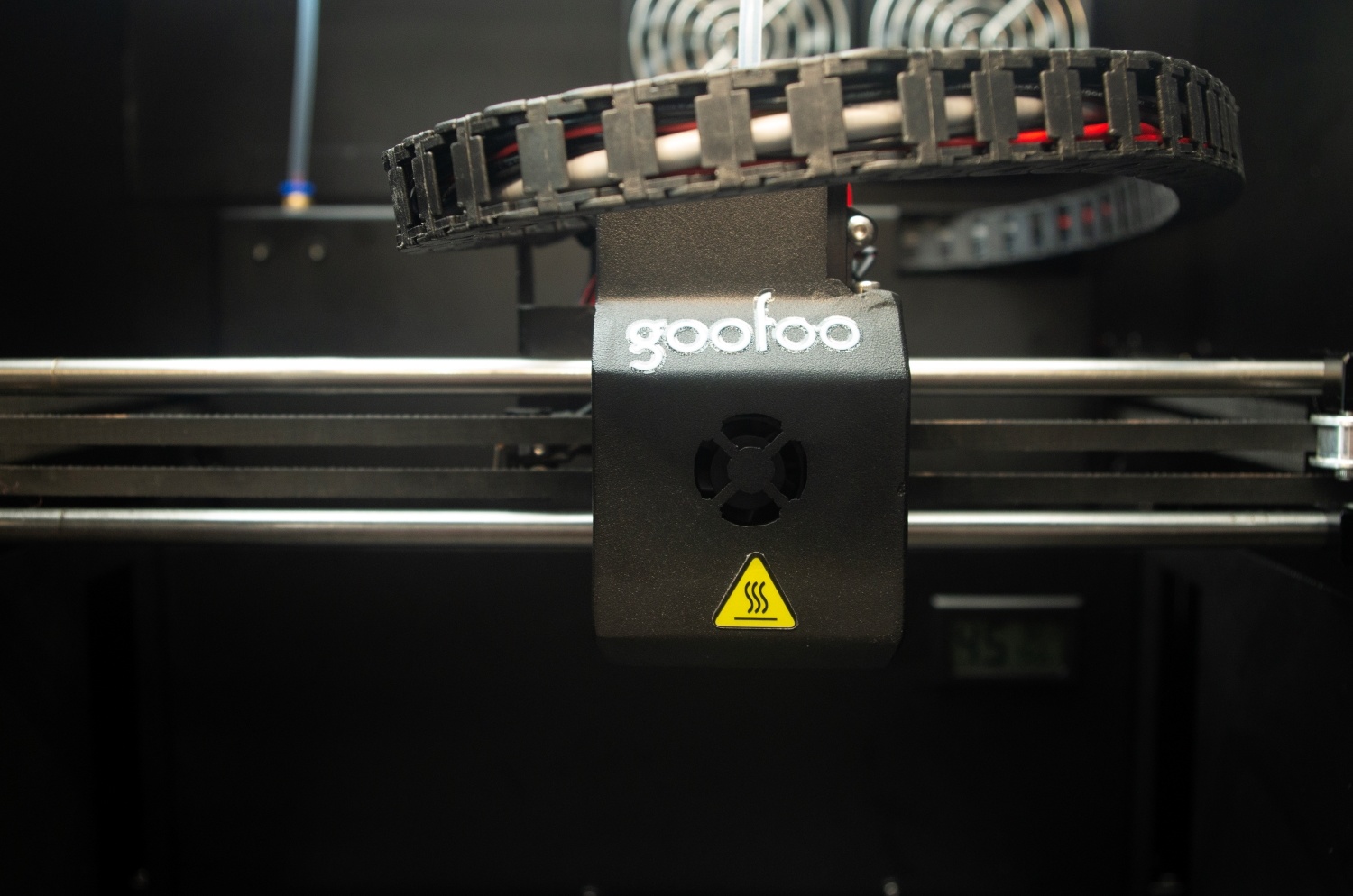Realizing various possibilities for manufacturing, 3D printing has entered a period of rapid development