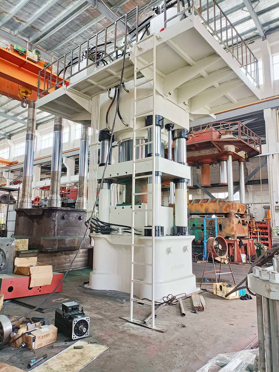 Four-column forging press