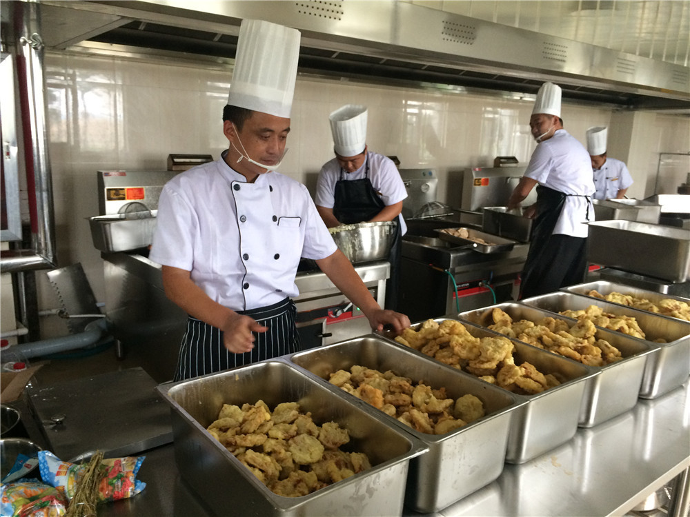 欢乐海餐饮 放心安全的餐饮--中小学实践基地学生餐厅正式营业 欢乐海餐饮 放心安全的餐饮--中小学实践基地学生餐厅正式营业
