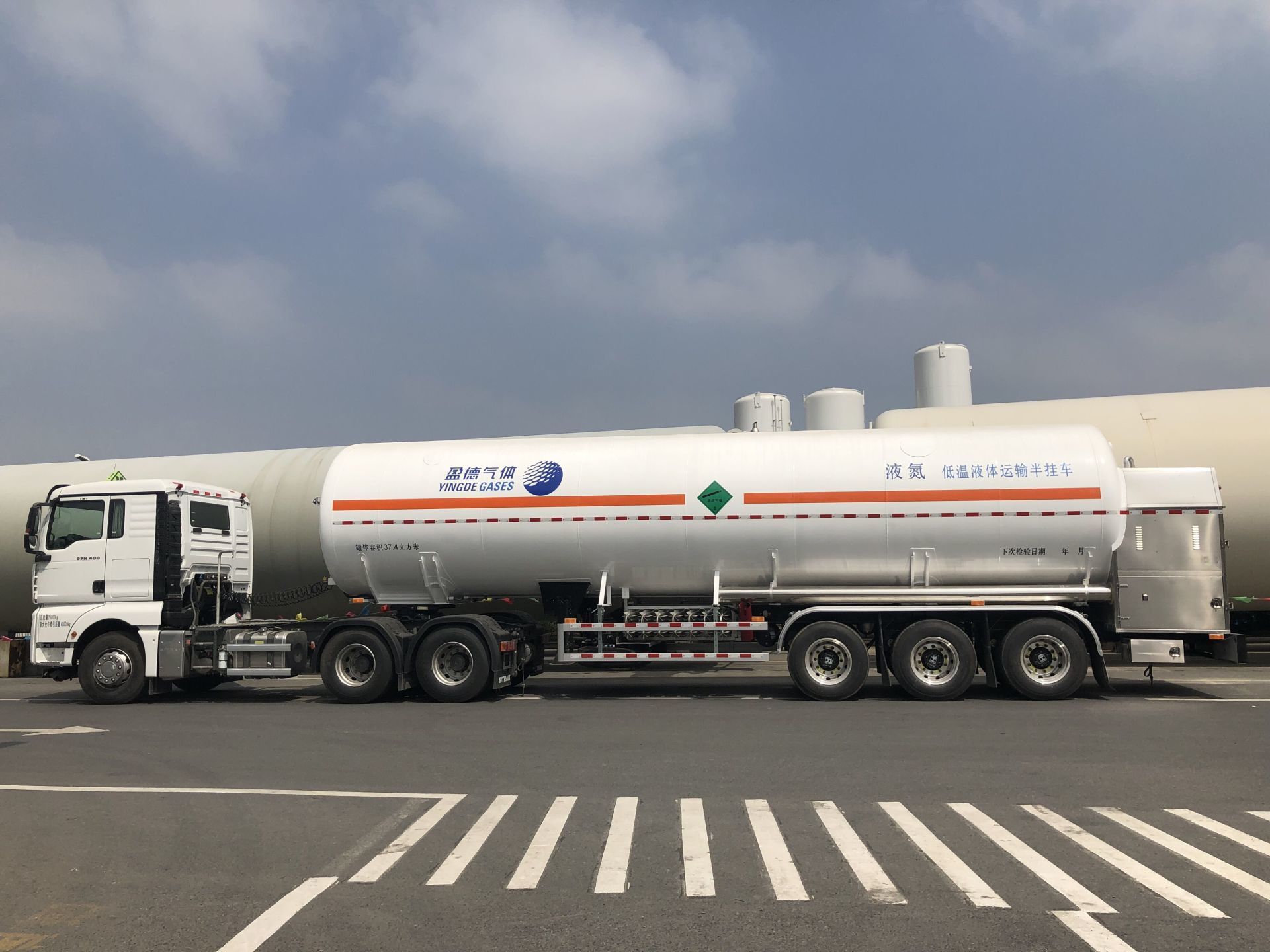 液氧、液氮、液氬、乙烯運輸車
