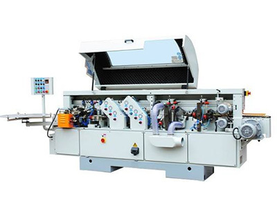 What is the correct posture of the automatic edge banding machine?