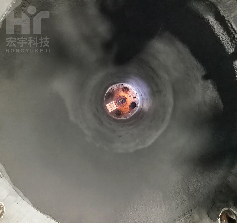 陜西某鋼鐵公司2000m3高爐爐缸殘鐵清理、爐缸澆筑、高爐噴涂工程