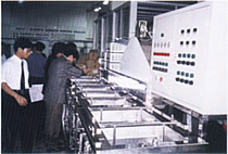 日本客商來(lái)公司驗(yàn)收清洗設(shè)備 日本客商來(lái)公司驗(yàn)收清洗設(shè)備