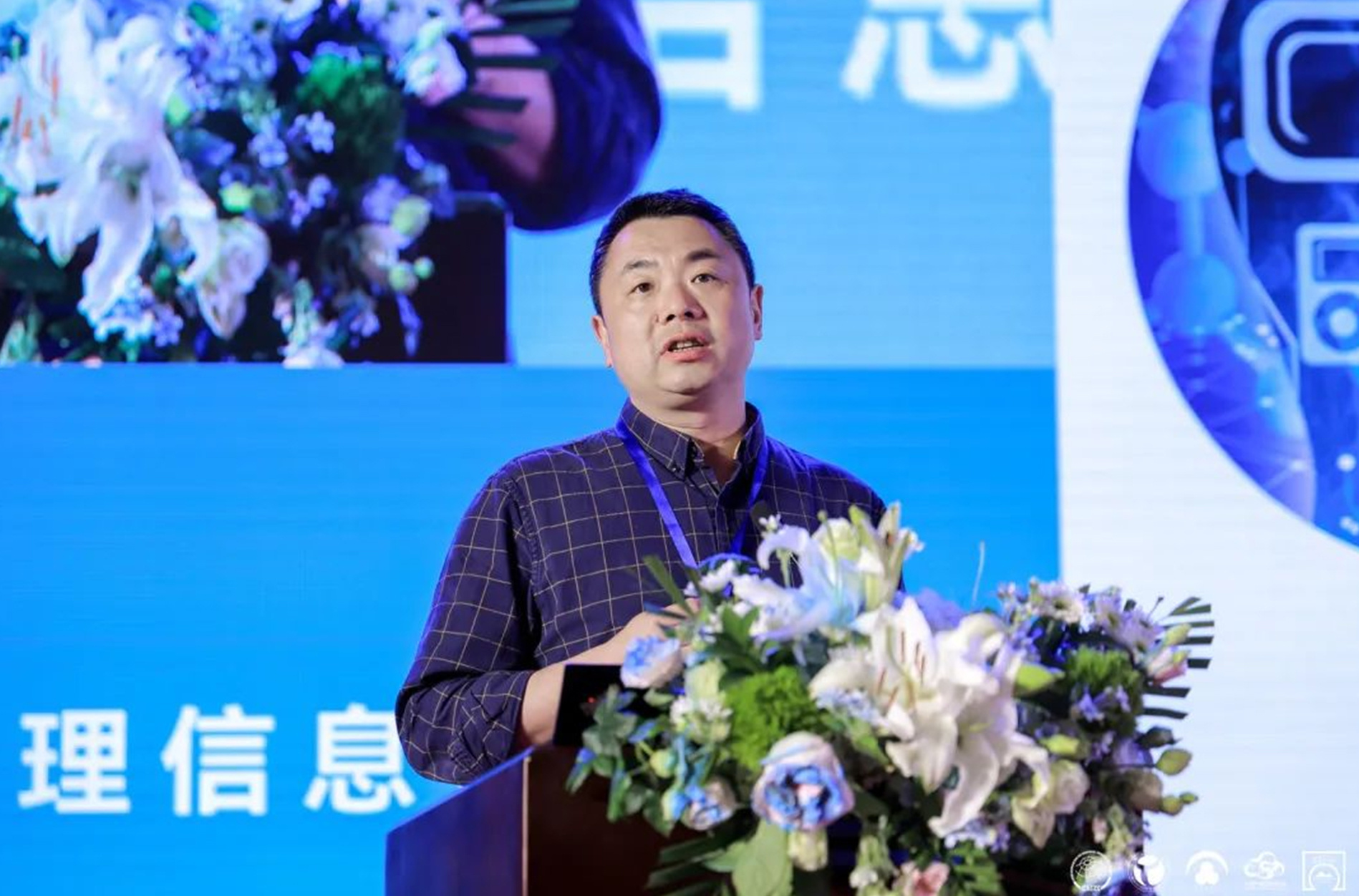 2025超好看的手机墙纸