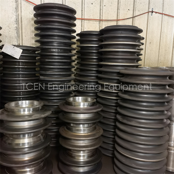Disc cutter ring for shield machine and drilling machine