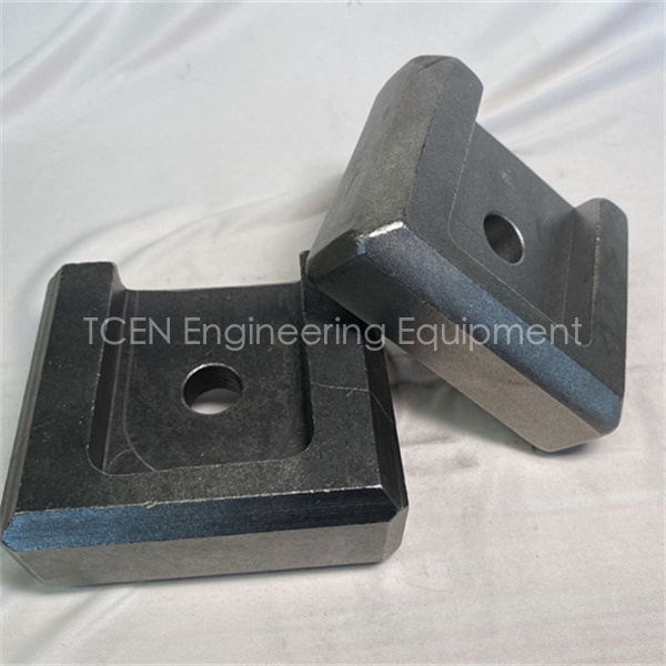Carbide drilling bucket spare part teeth and holders BFZ70