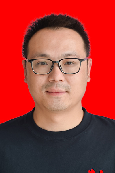李明