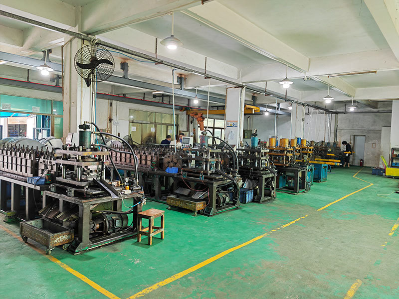 Hengfeng slide rail forming workshop Hengfeng slide rail forming workshop