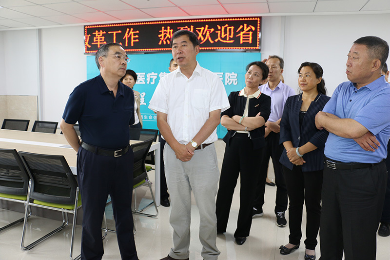 省政协李思进副主席对灵丘县医疗集团县乡一体化改革工作进行调研 (县院远程会诊中心)
