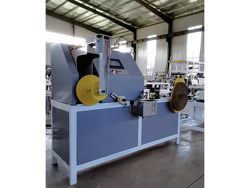 Single-station cat bed forming machine