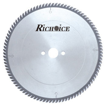 T.C.T Saw Blade to Cut Plywood