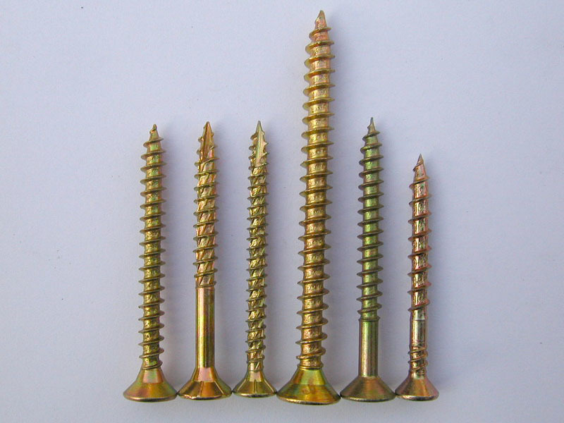 DISTANCE SCREW