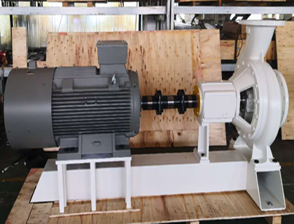 Correlation between wear resistance of pump lining material and pump shaft seal