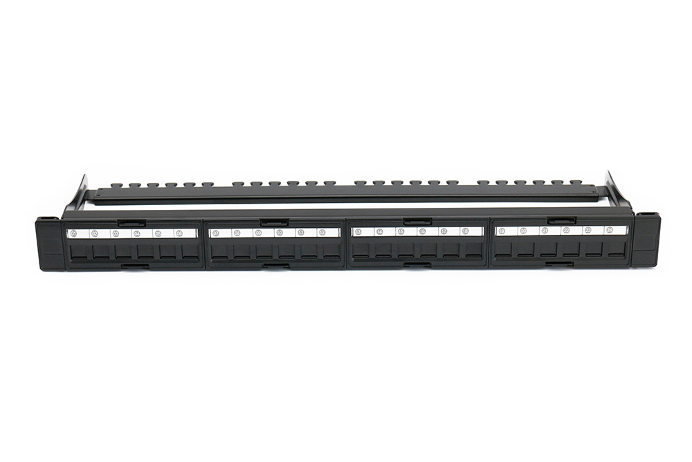 UTP Blank Panel removable Modular Type w shutter W cable Manager Bar 