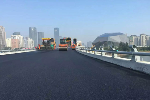 五愛立交橋