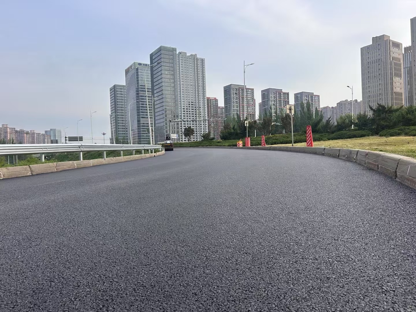 青年大街遠(yuǎn)航路匝道改造工程13 青年大街遠(yuǎn)航路匝道改造工程13
