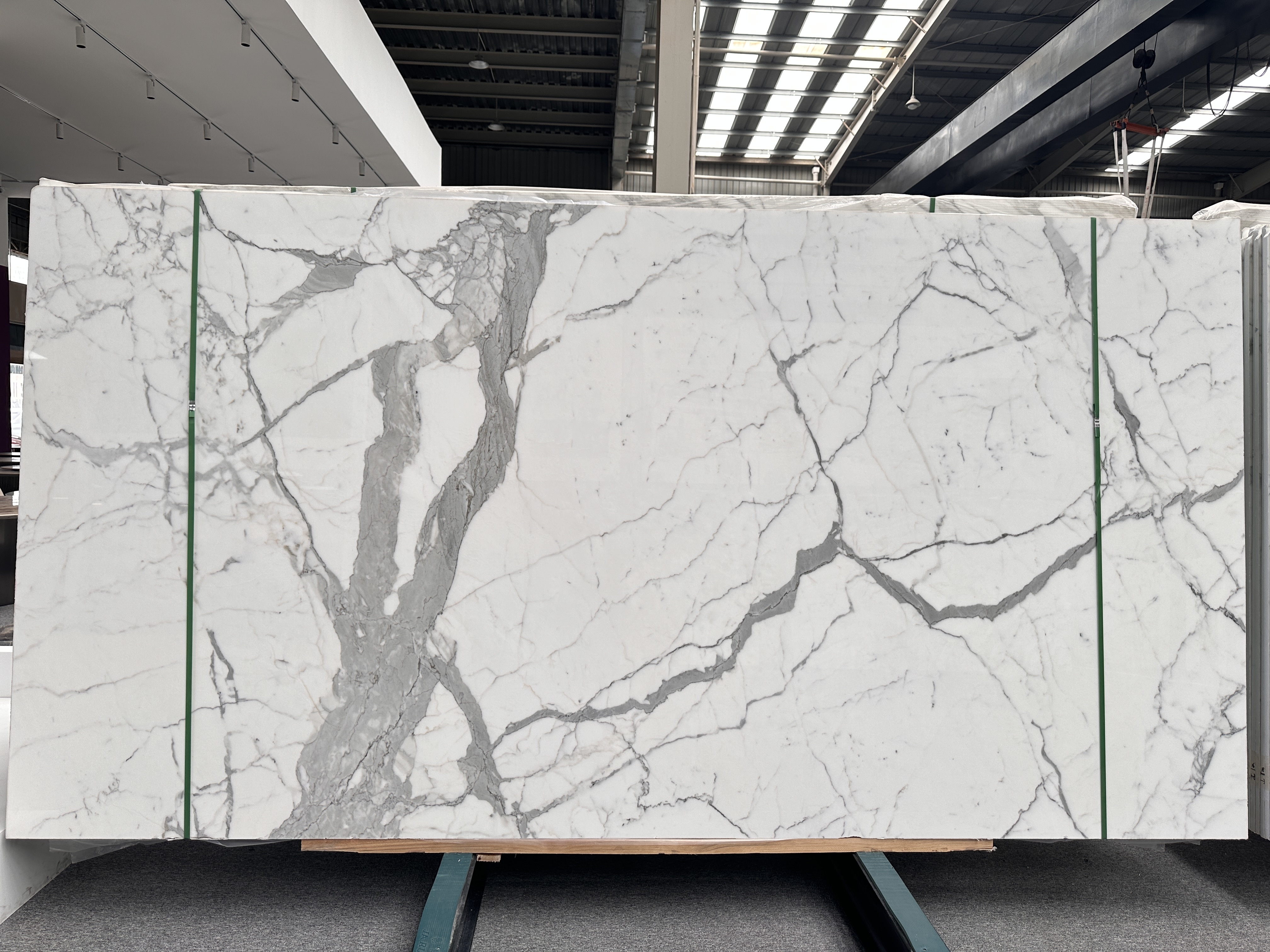 Calacatta Marble Slab From China Manufacturer