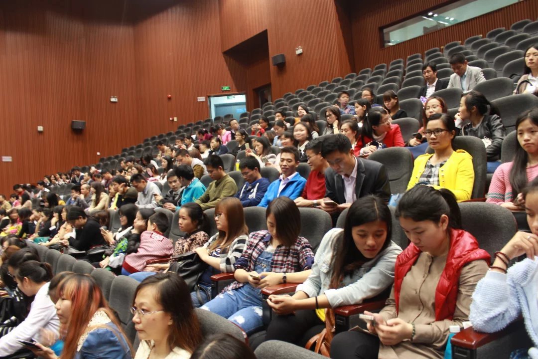 圆梦·2016级深圳信息职业技术学院开学典礼