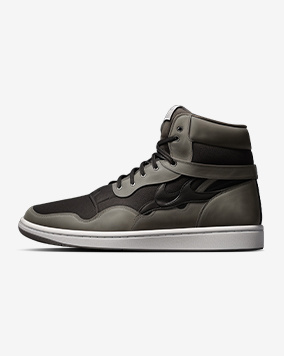 Sports shoes