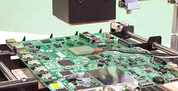 PCB板烧录在电子设备中的作用有哪些？