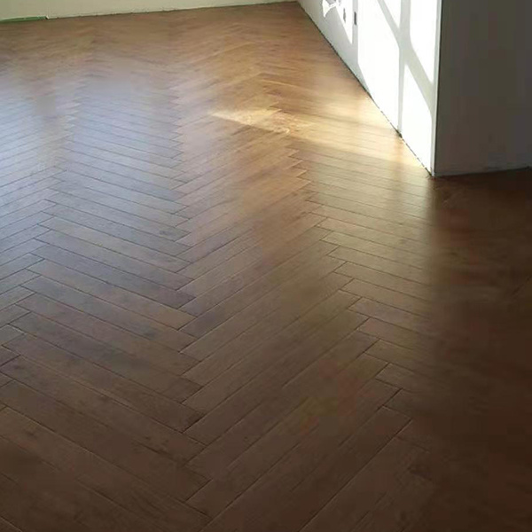 Herringbone oak floor