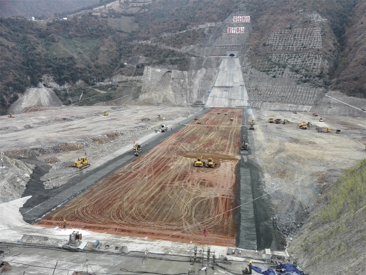 Image of dam filling