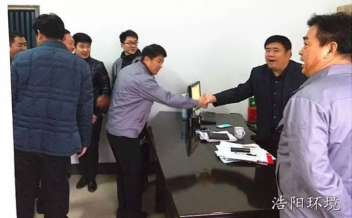 大家团结一致，众志成城。