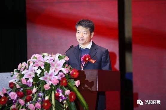 中国土工合成材料工程协会副理事长任回兴致辞